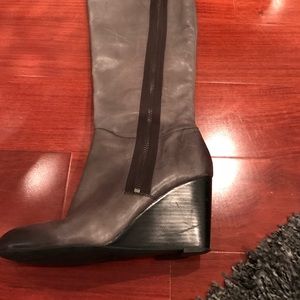 BIG DISCOUNT! 3 inch heels,13 inches ankle to knee